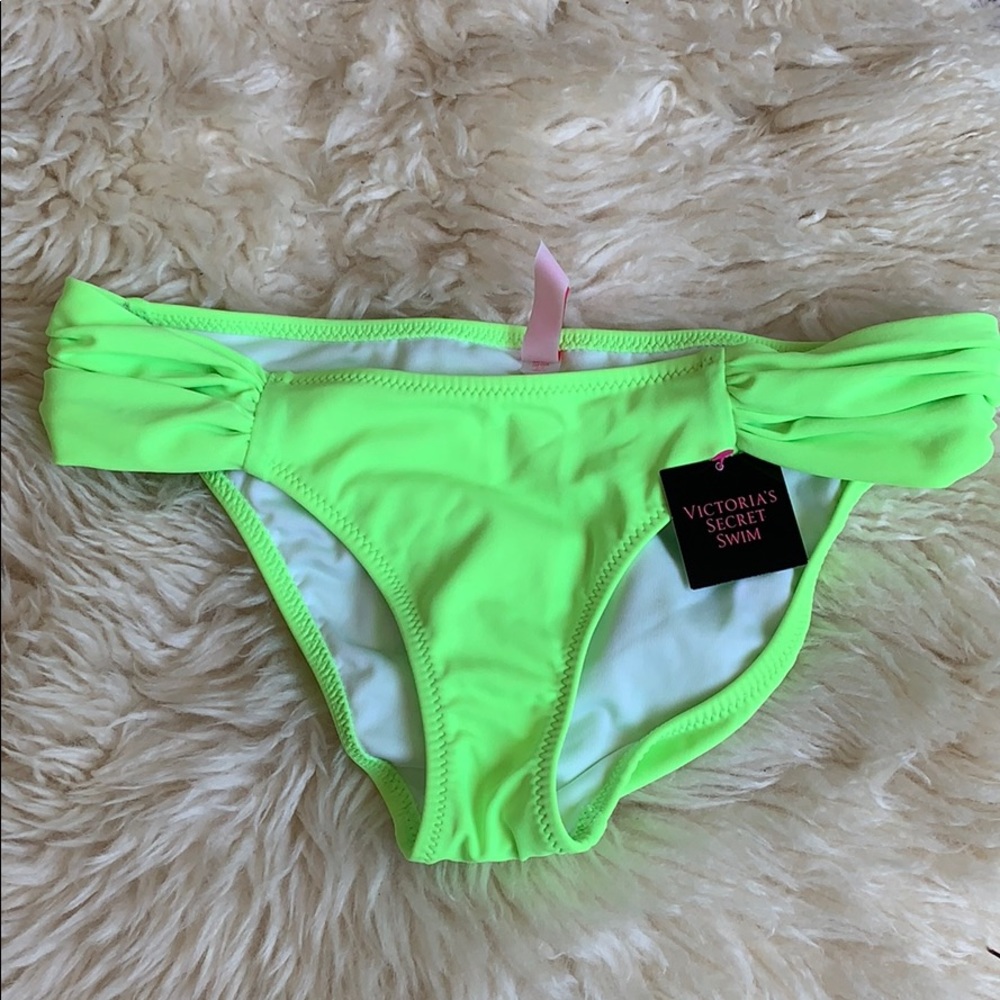 Victoria’s Secret swim cheeky bottom XS